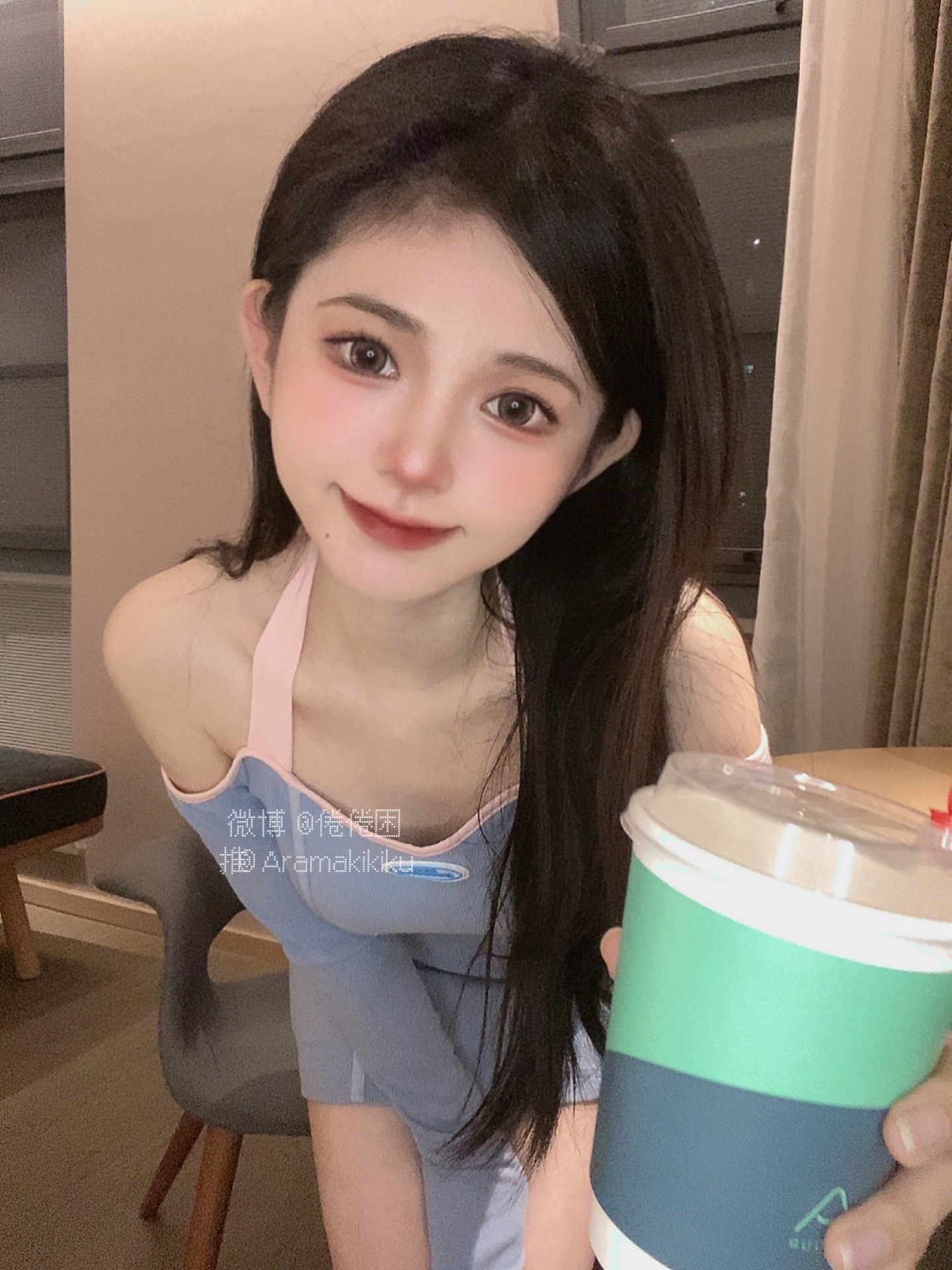 倦倦喵 露背裙 [32P2V-237MB](31)