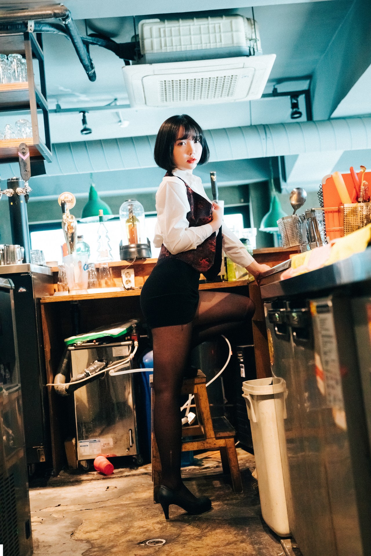 Son Yeeun 손예은, [Loozy] Tainted Love Bar Set.01(6)