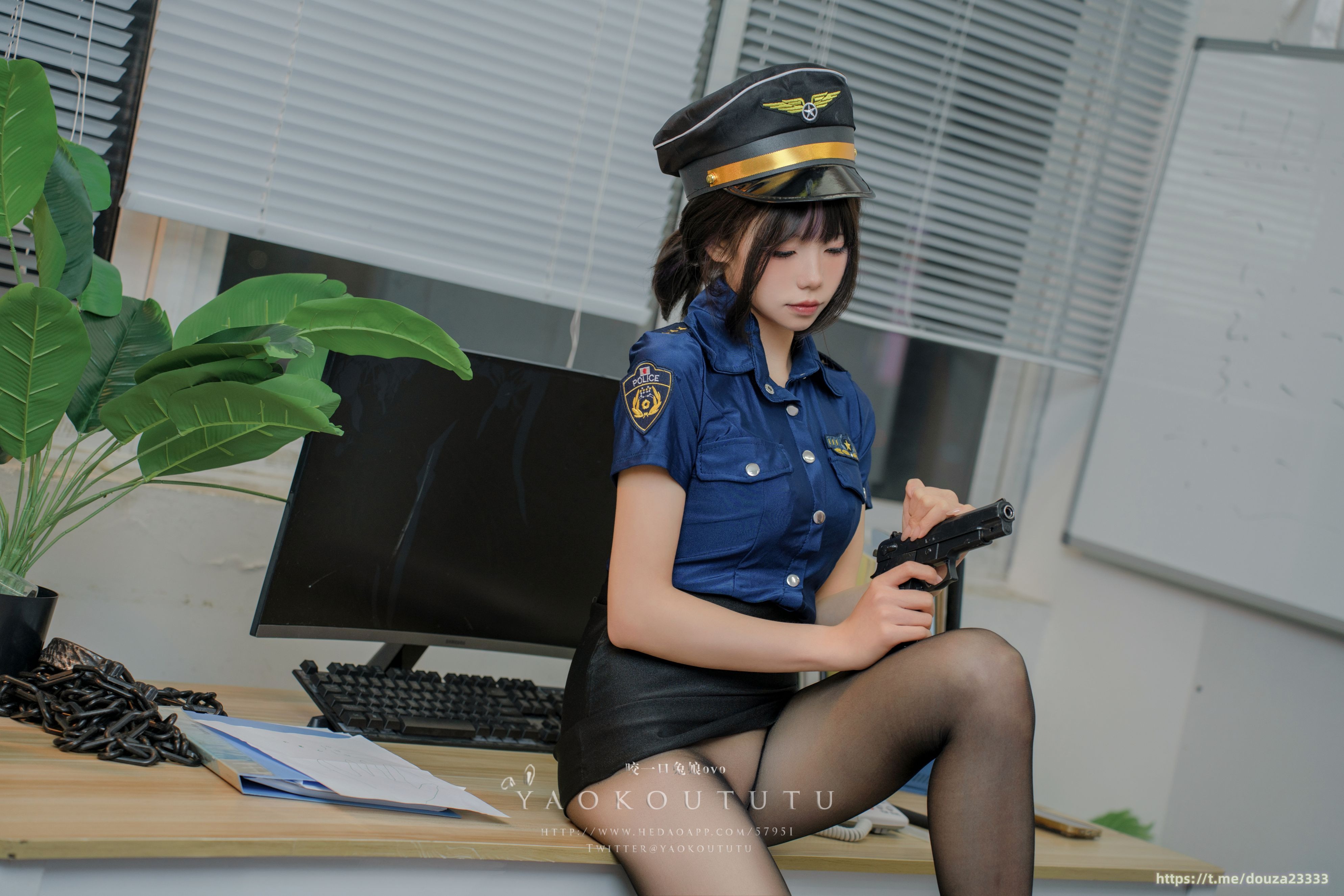 七月订阅『乌龙女警』73P+1V Good-night Kiss（8月5打赏群资源）(10)