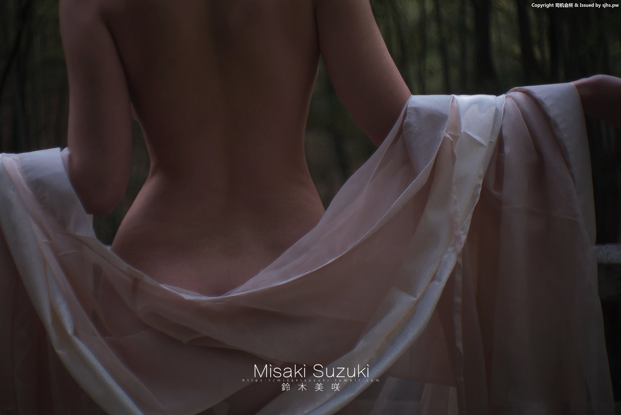 [Misaki Suzuki] 古典庭院中的优雅美人 51P(45)