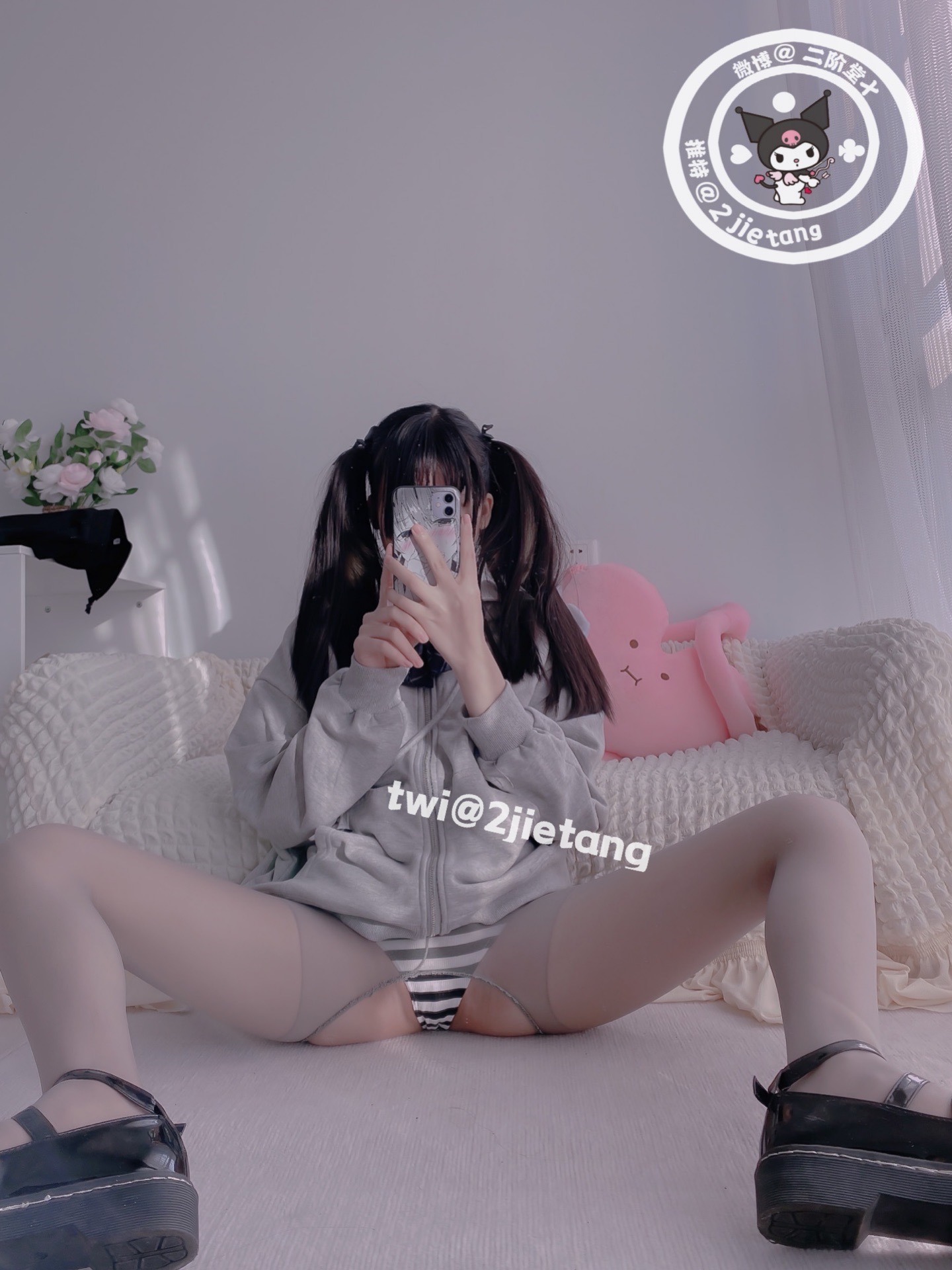 二阶堂 灰色外套 105p(27)