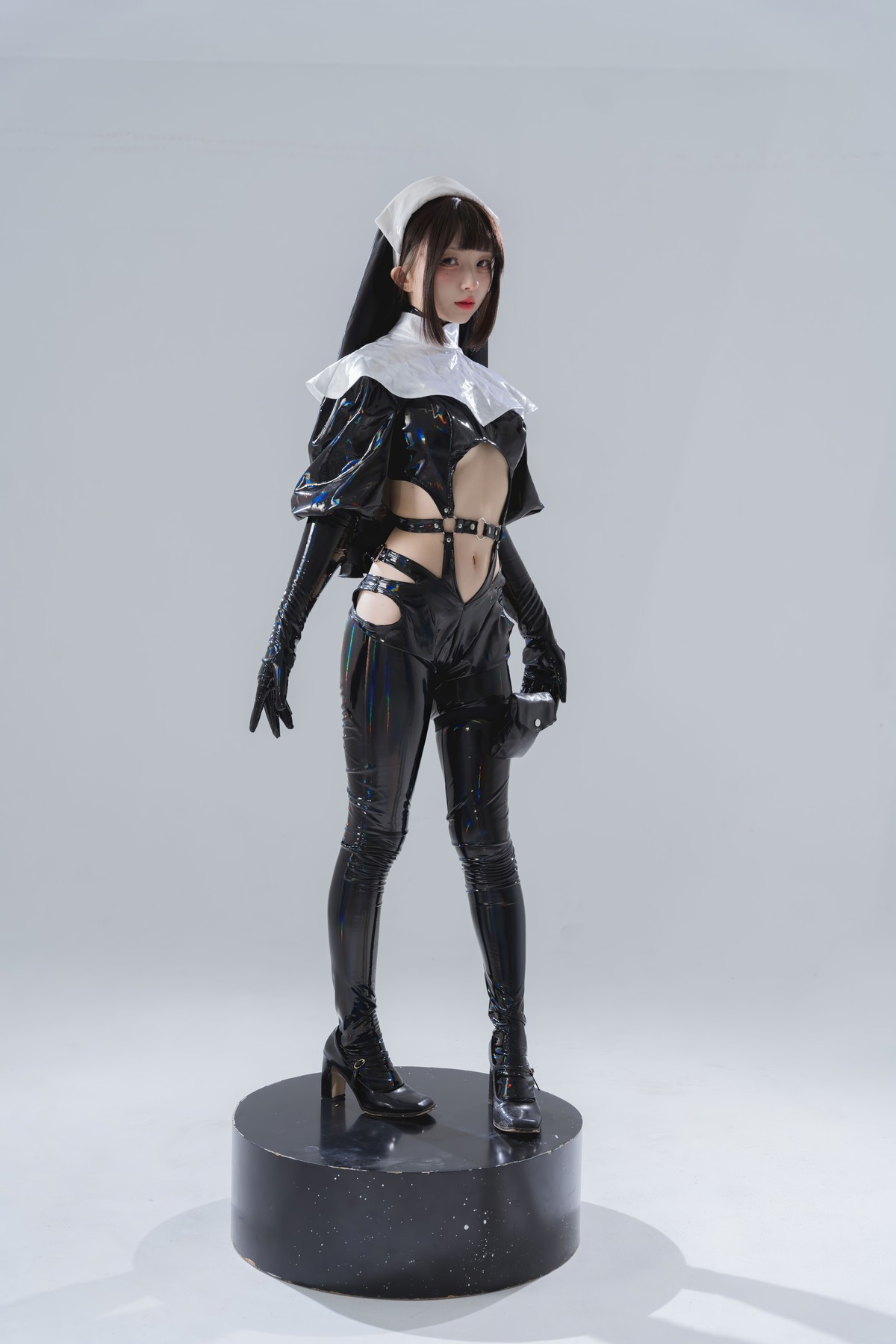 Cosplay 花铃 漆皮修女(24)