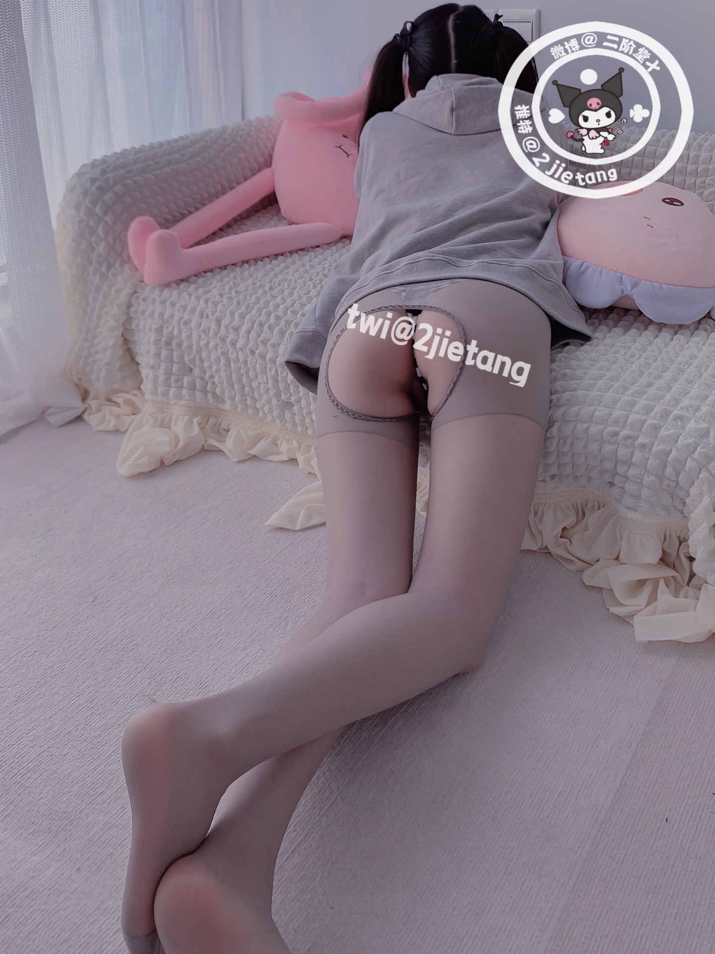 二阶堂 灰色外套 105p(5)