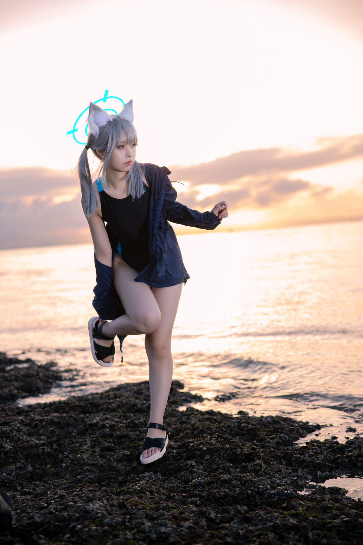 Cosplay G44不会受伤 碧蓝档案 砂狼白子泳装(21)