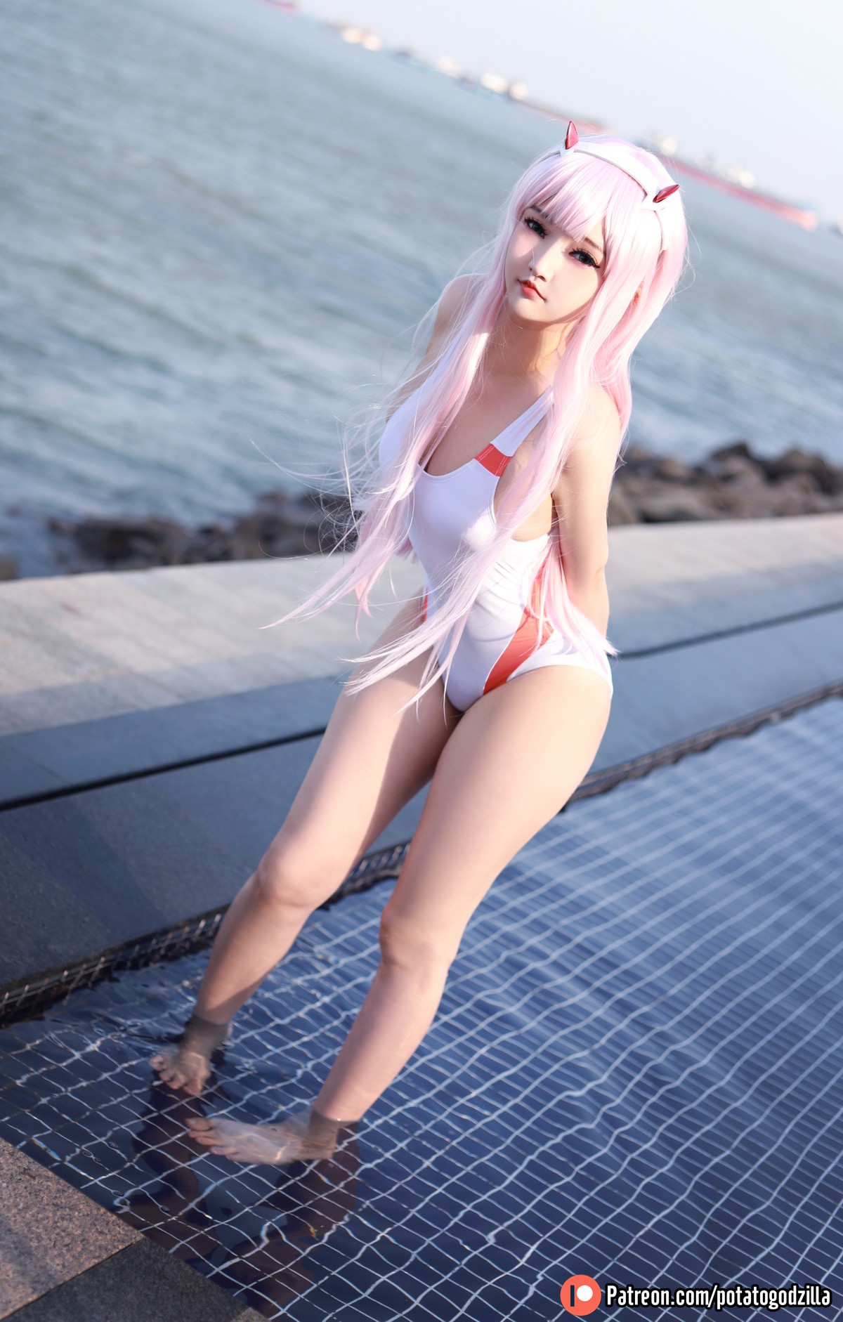 Cosplay Potato Godzilla Zero Two Swimsuit(25)