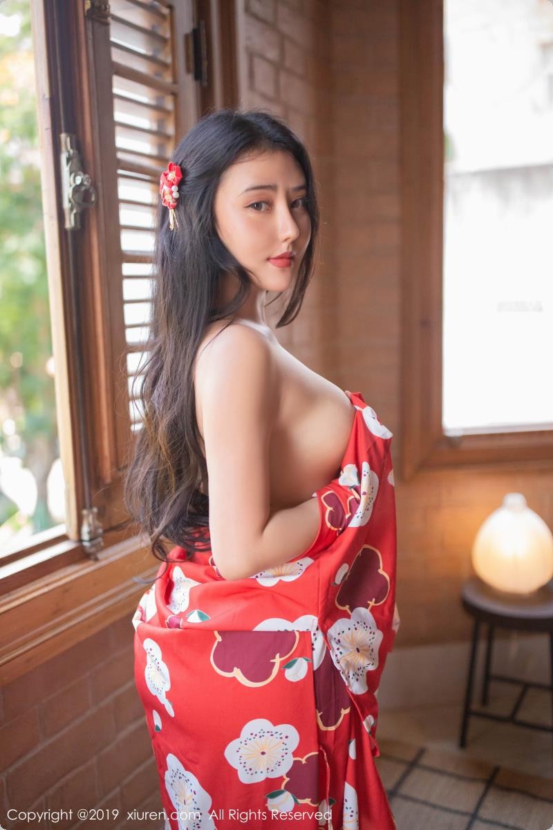 [秀人网] NO.1492 Manuela玛鲁娜 [58P](57)