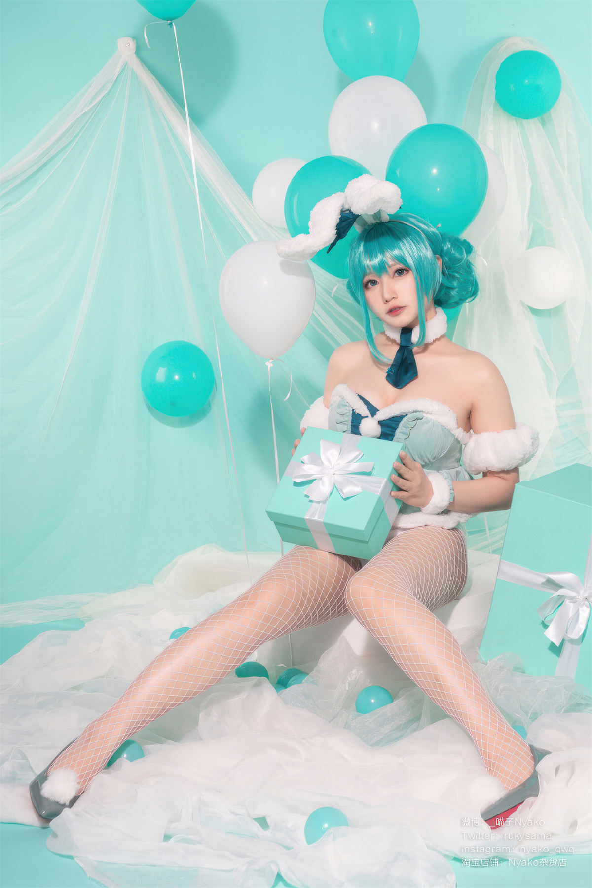 Cosplay Nyako喵子 初音白兔(16)