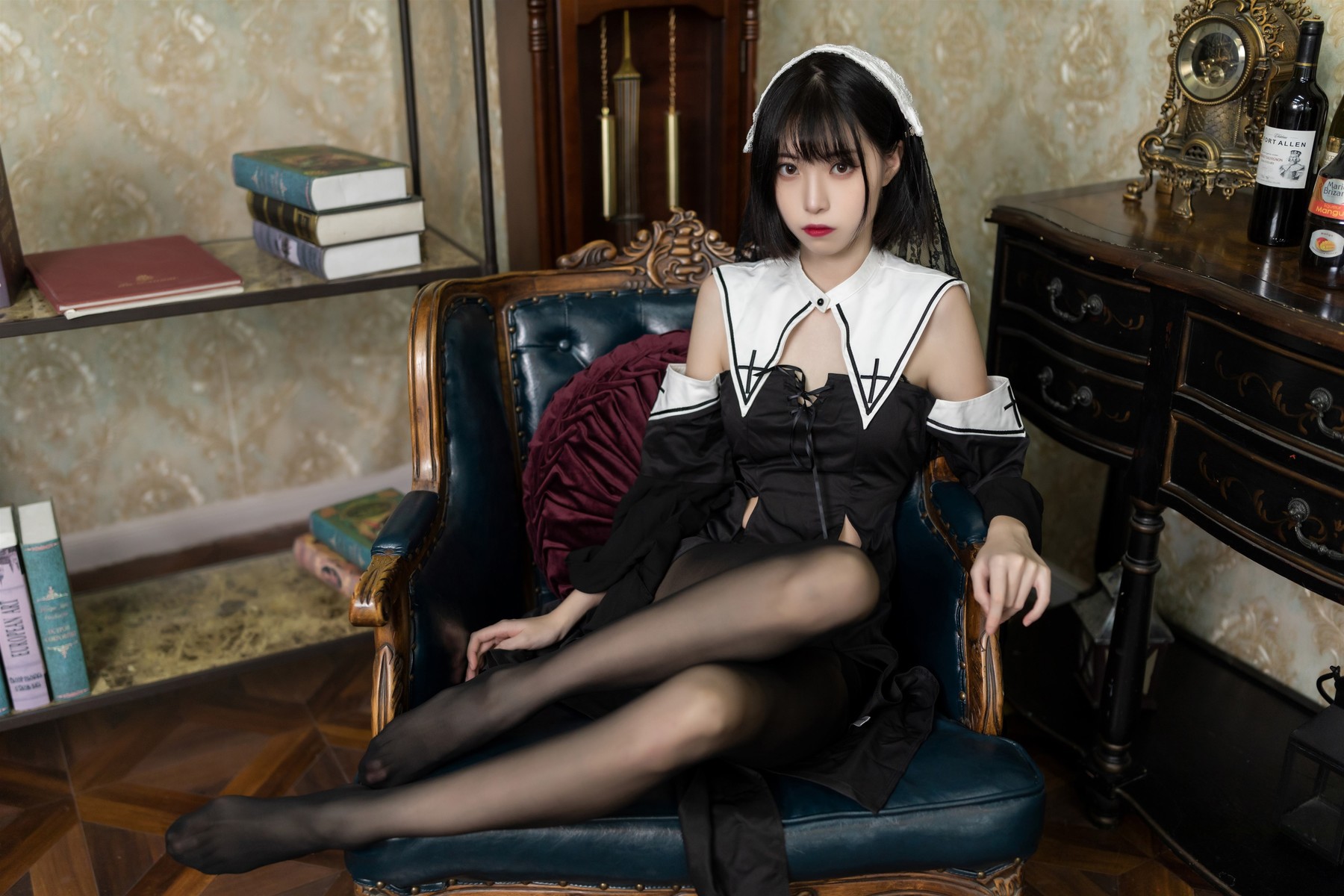 Cosplay 许岚 叁月life 暗黑修女(24)