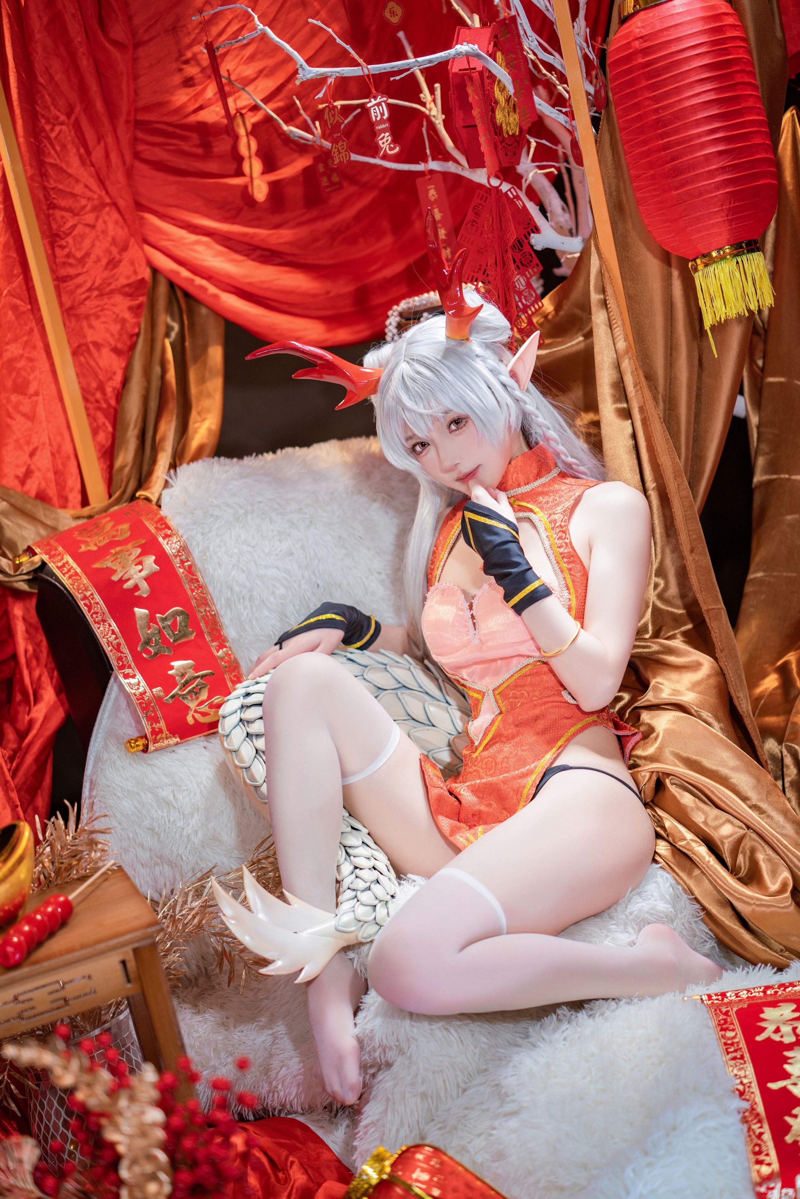 阿包也是兔娘 新春贺图 龙妹 45P1V(30)