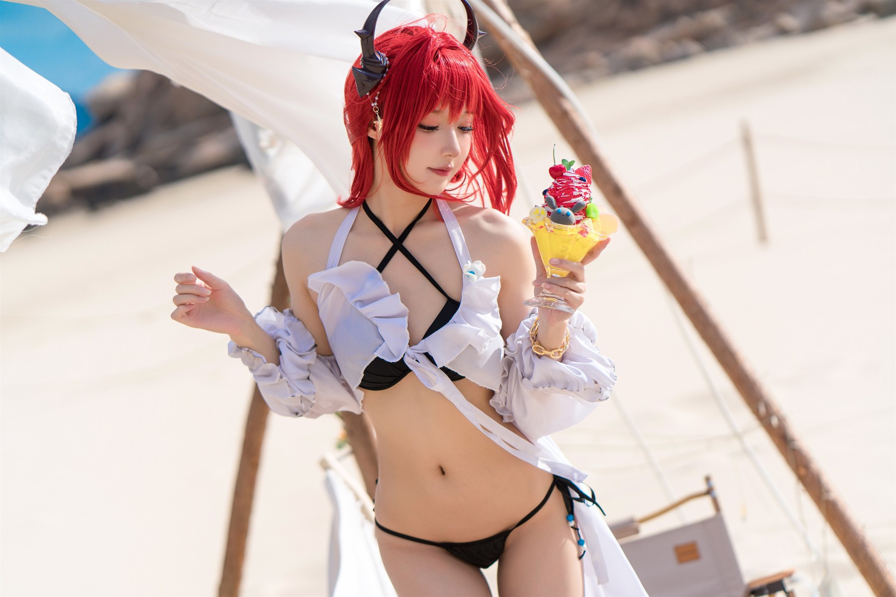 Cosplay 阿包也是兔娘 明日方舟 史尔特尔泳装(9)