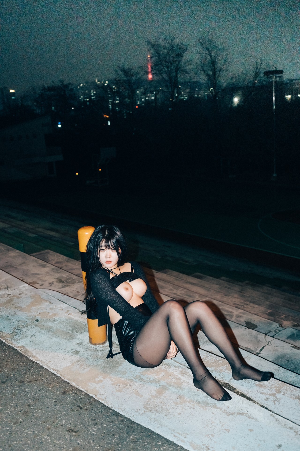 ZIA.Kwon 권지아, [Loozy] XXX At Night Road Set.01(17)