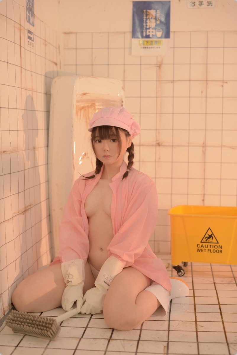[Cos]きょう肉肉 - 男厕清扫员[71P](70)