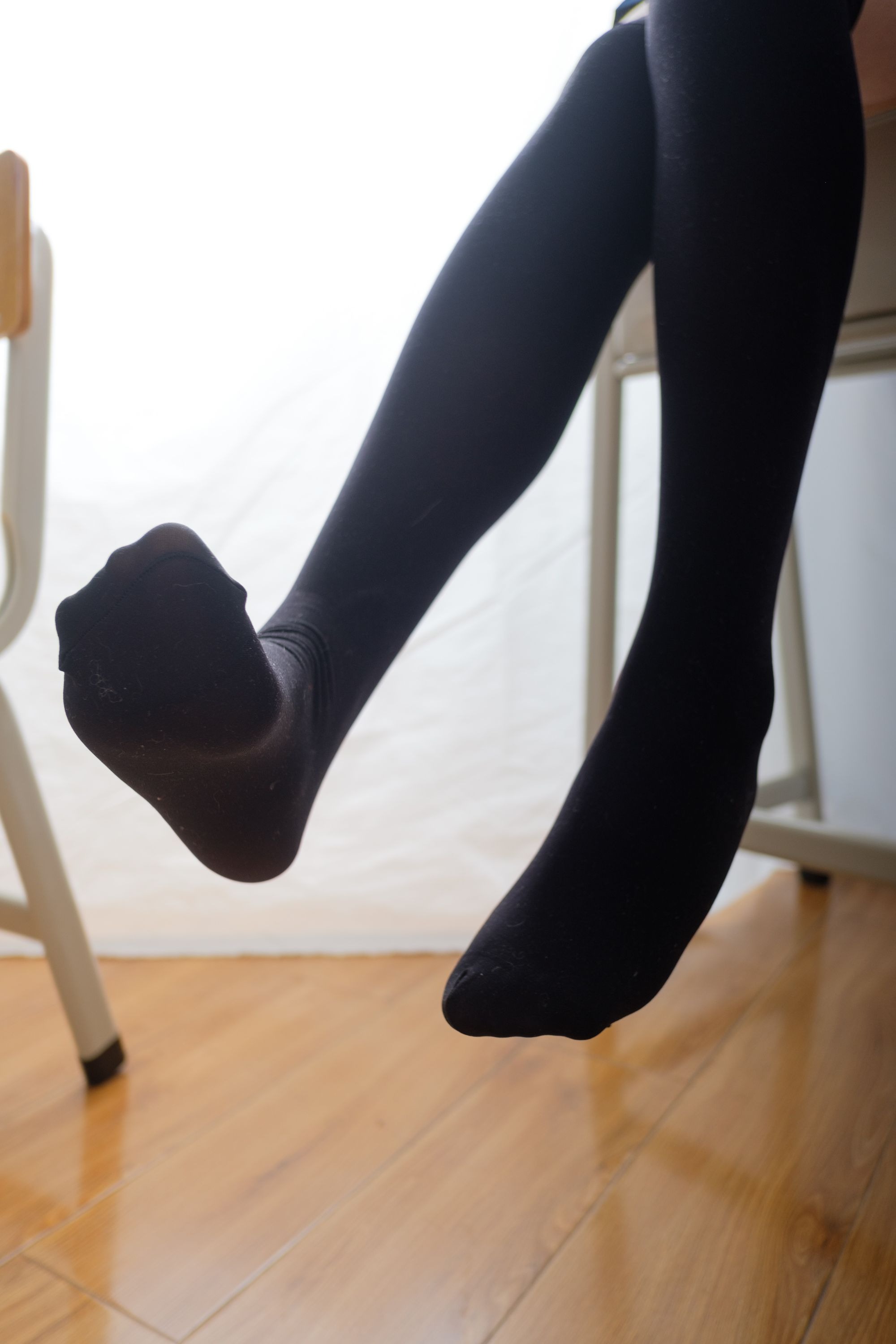 喵写真-[PR15-002] 在大熊身上的黑丝少女[90P1V](75)