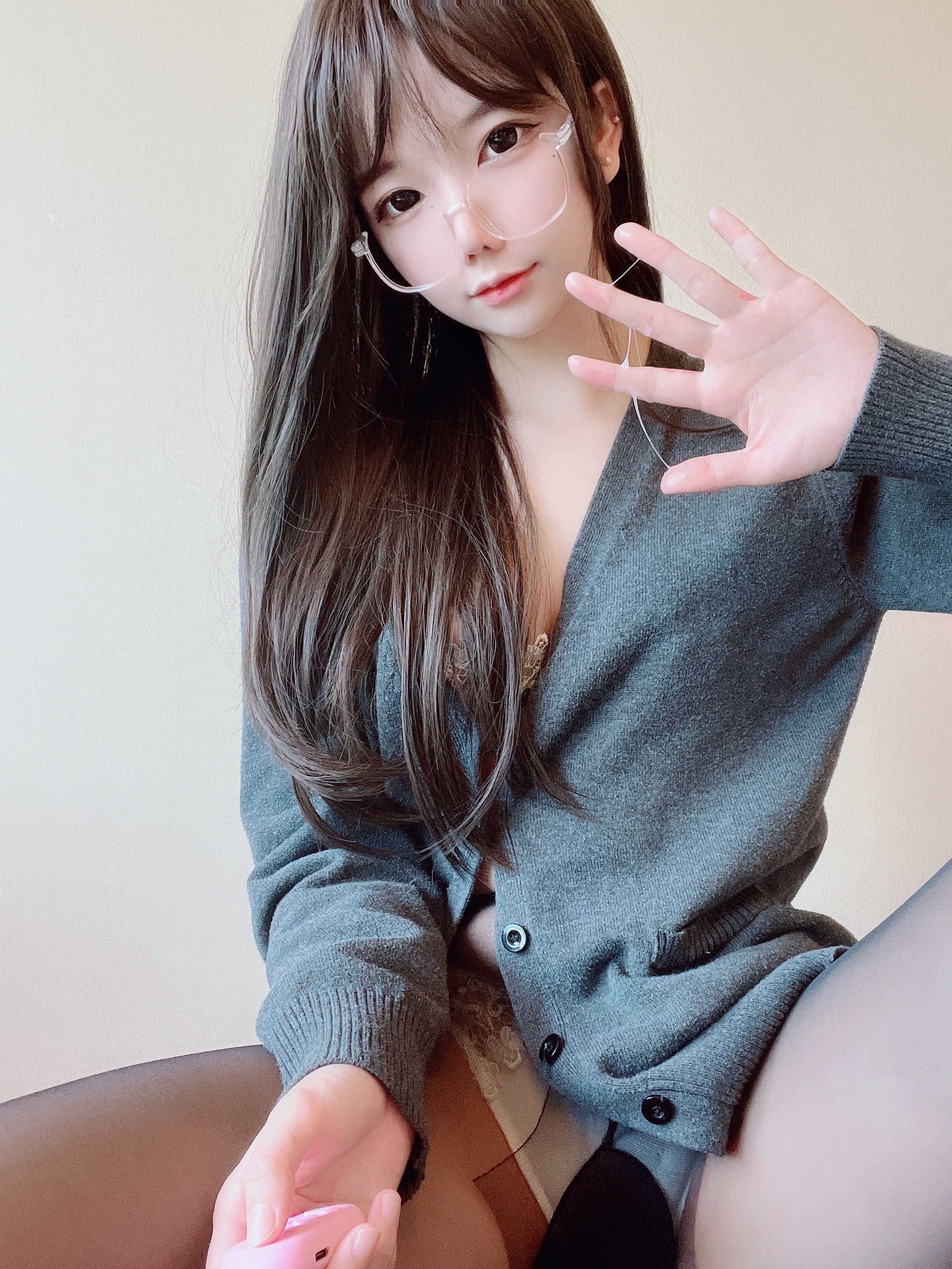 rainy黑丝白蕾丝51p(31)