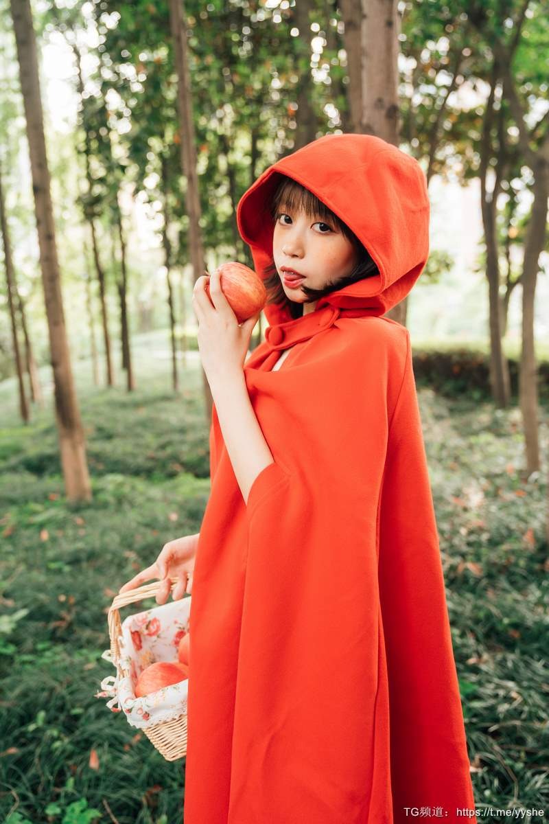 [Cos]奈汐酱 - 大红帽 [31P+2V](31)
