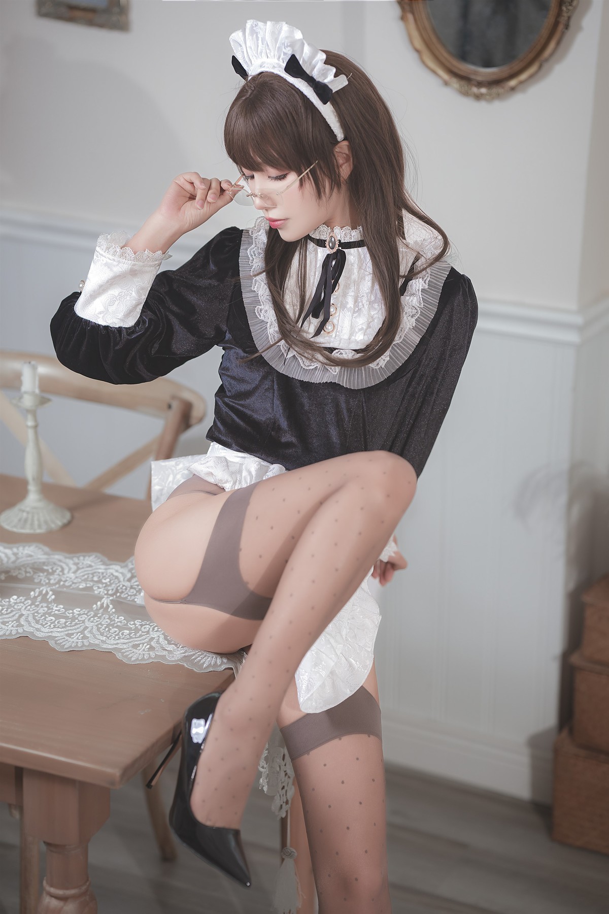 Cosplay 薇薇weiwei 丝绒女仆(33)