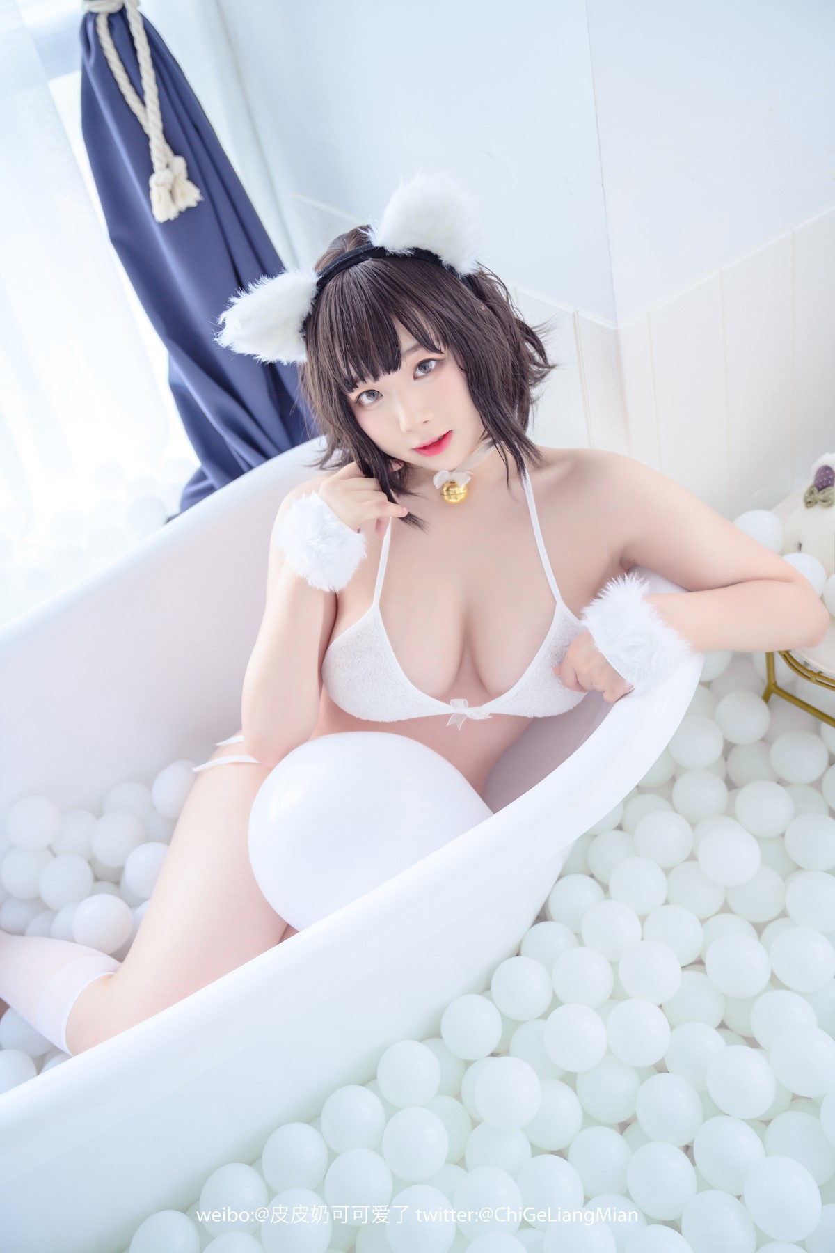 Cosplay 皮皮奶可可爱了啦 白猫(20)