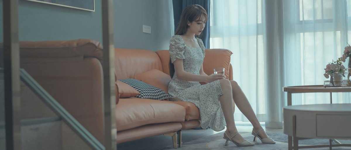 [性感写真]杏仁曲奇 – 反差表姐[102P](9)