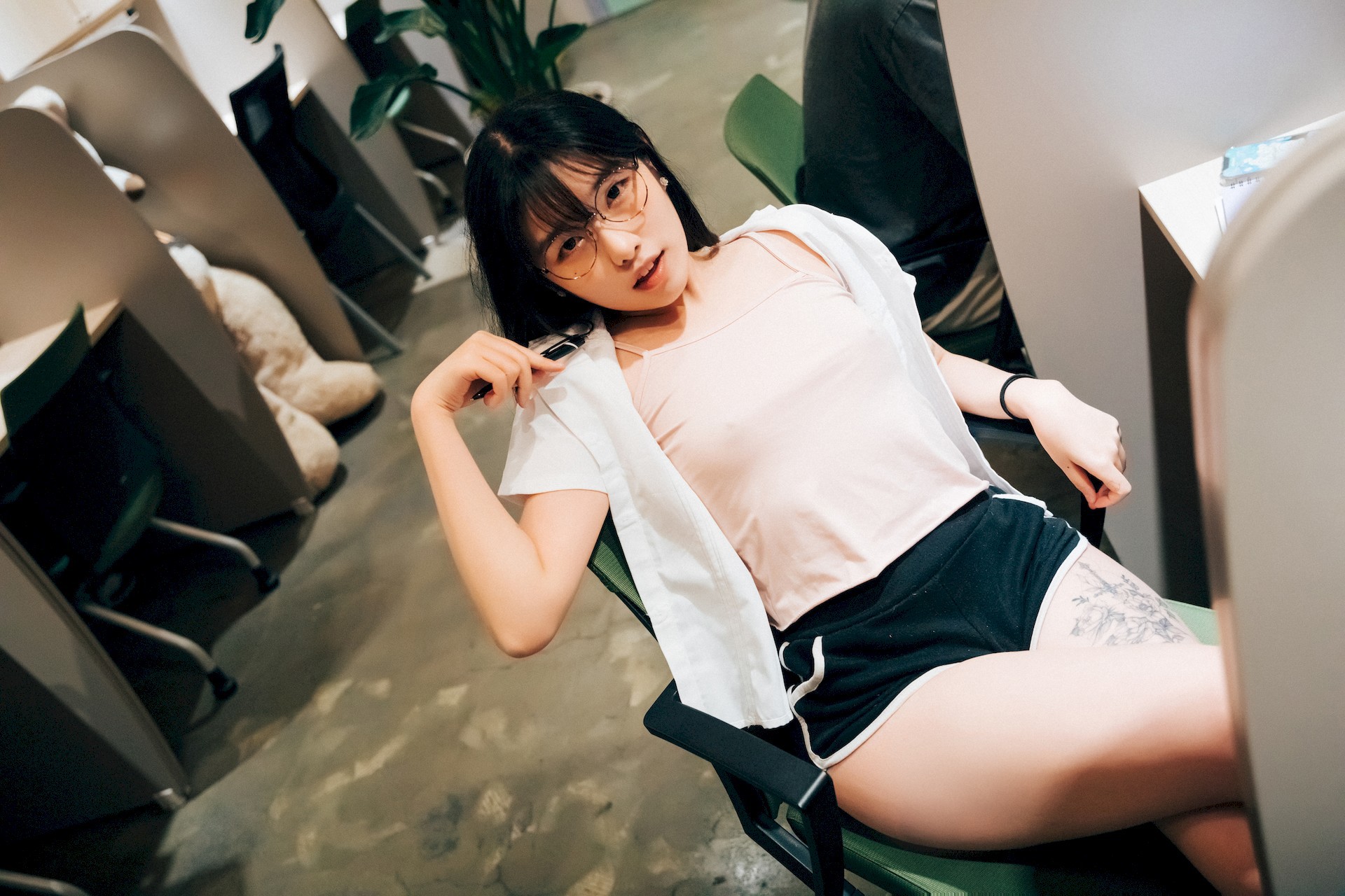 Sonson 손손, [Loozy] Reading Room Set.01