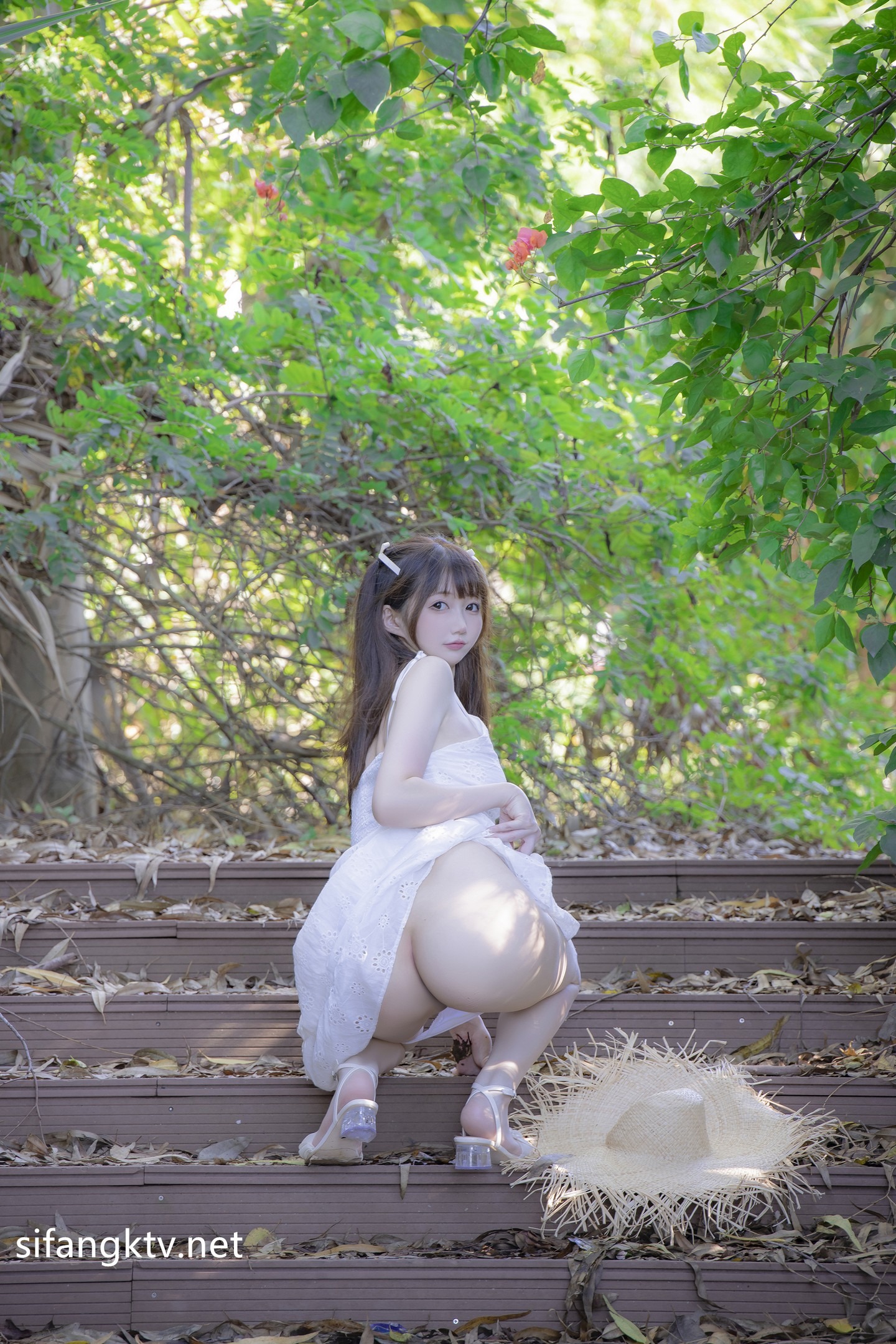百万COS博主 Onlyfans nagisa魔物喵(118)