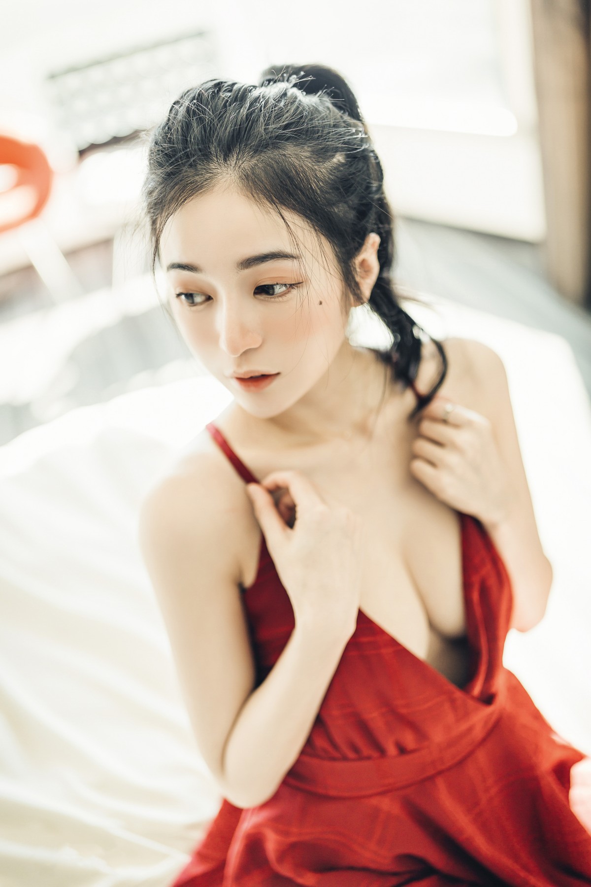 JVID精品 🔞仙仙辰 透明罩衫 透明駱駝蹄內褲 濕潤黑絲 我的女友 這次有點色😈有點甜 Set.01(16)