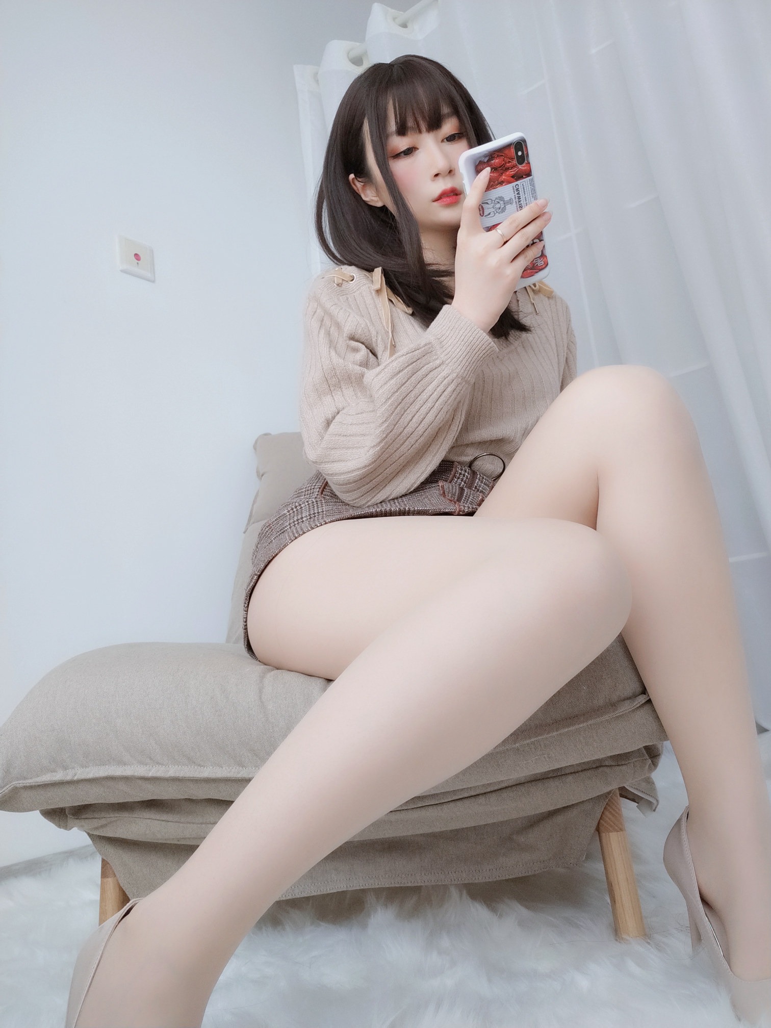 白银81 - 甜美后辈 130P(111)