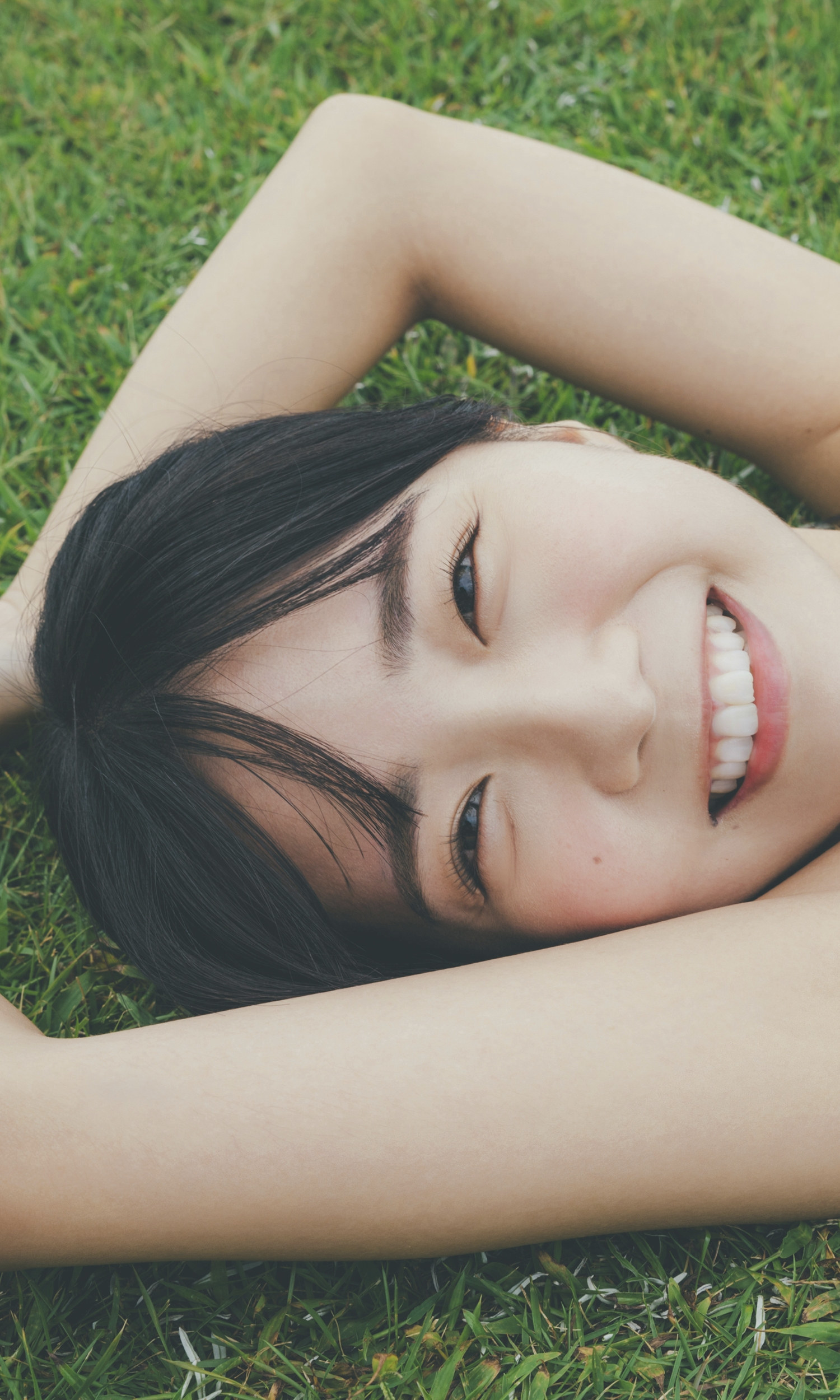 Amau Kisumi 天羽希純, 週プレ Photo Book 「絶好調」 Set.01(12)