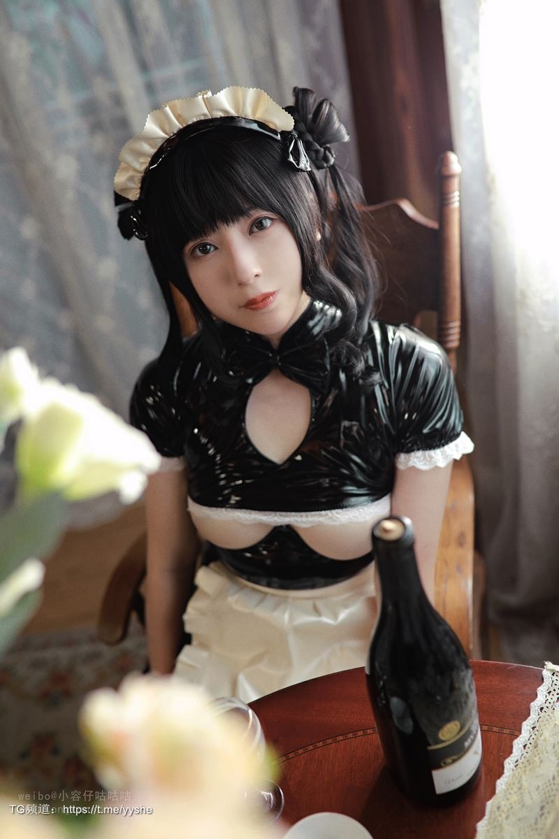 [Cos]小容仔咕咕咕 - 南半球女仆 [38P+1V](35)