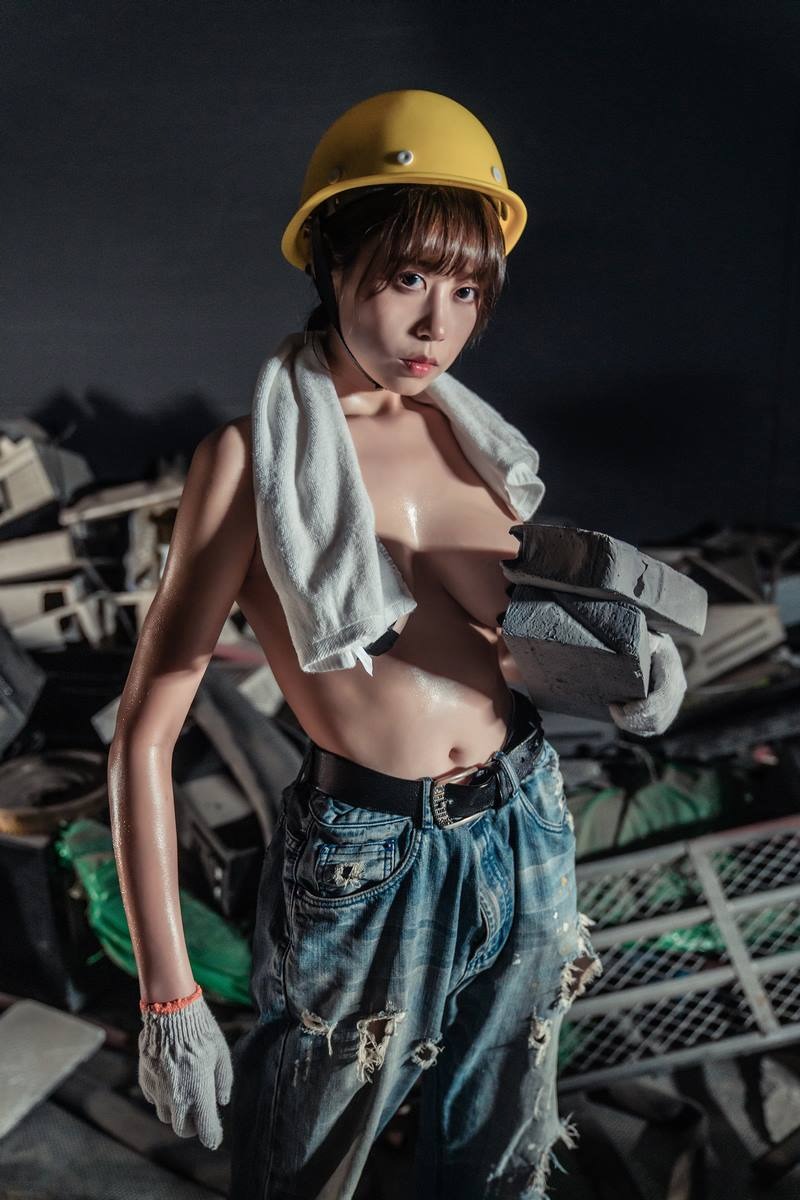 [Cos]奈汐酱 - 咱们工人有力量[35P](22)