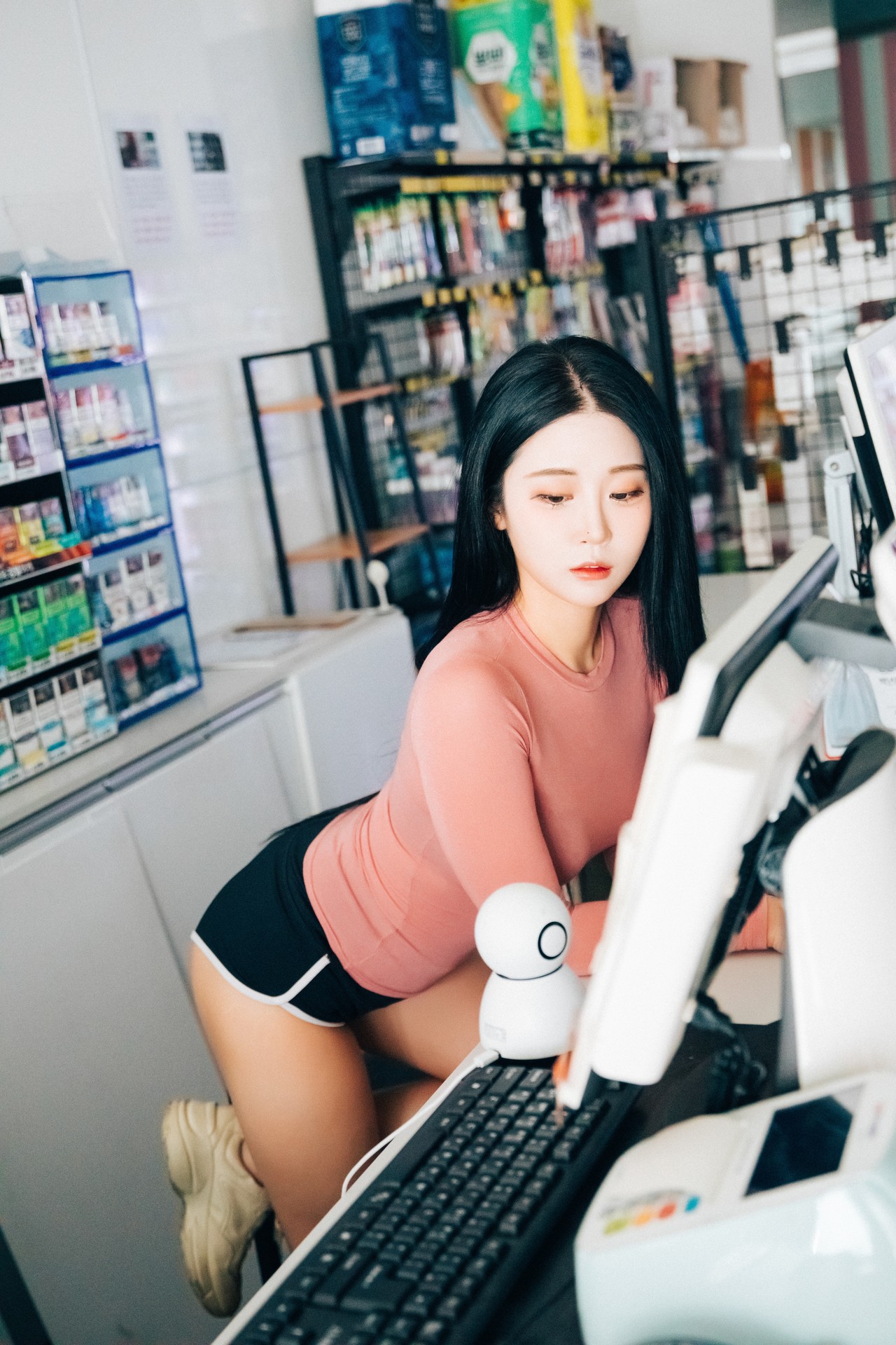 Jeong Bomi 정보미, [Loozy] Part Timer Set.01(1)