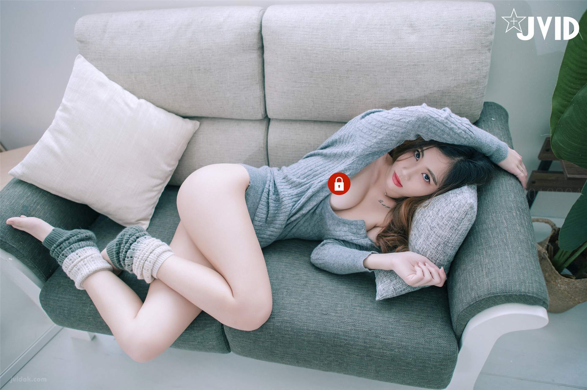 JVID精品 美乳女神Jessica到友人家看貓被強制高潮 Set.01(2)