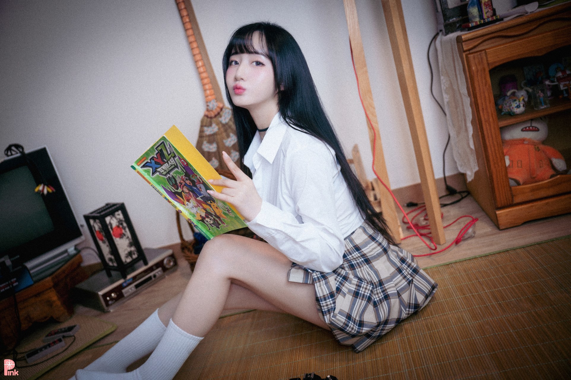 Han Jina 한지나, [PINK] 지나의 교복 생활 (Bright Ver)(11)