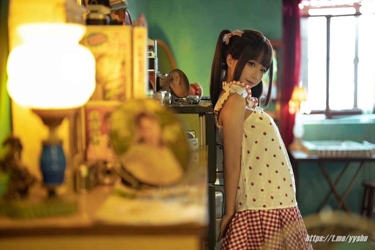 蠢沫沫 - 红格子 [118P](31)