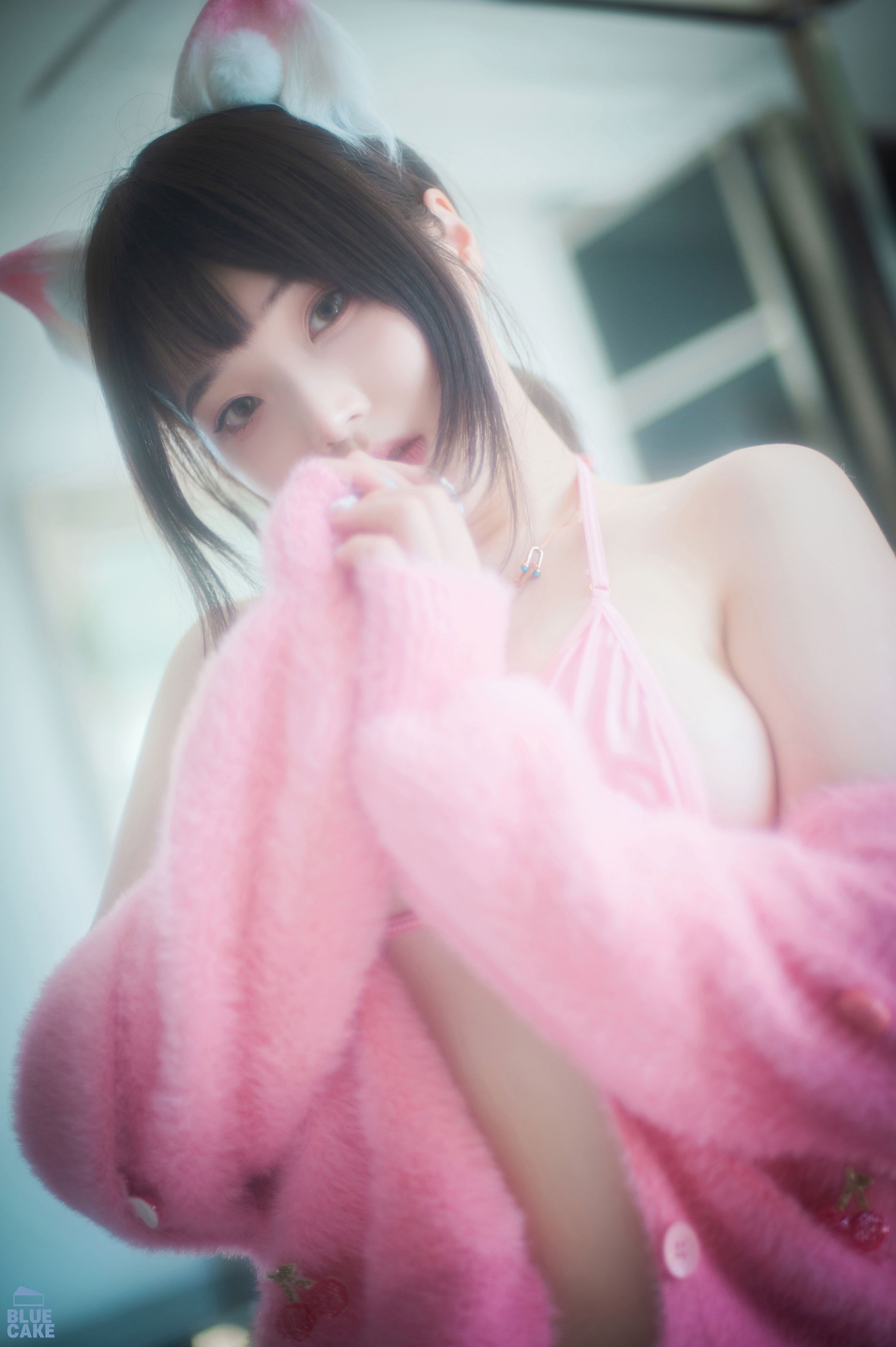 Bambi (밤비) - Naughty Cats Pink & Mint RED(106)