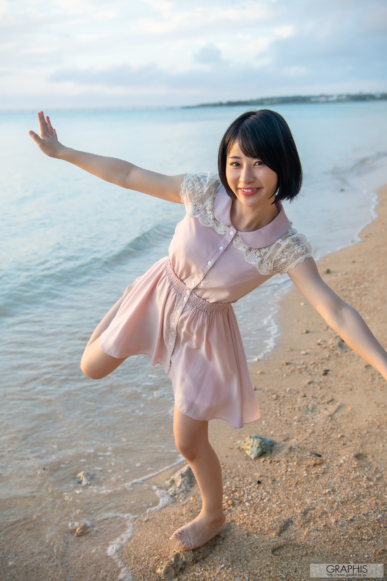 [Graphis] Gals – Mei Miyajima 宮島めい blooming  141P(129)