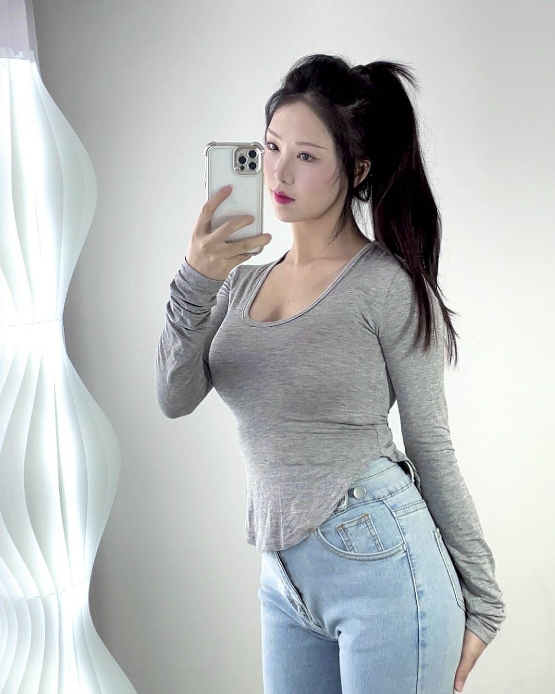 抖娘利世 自摄 – 牛仔裤(20)