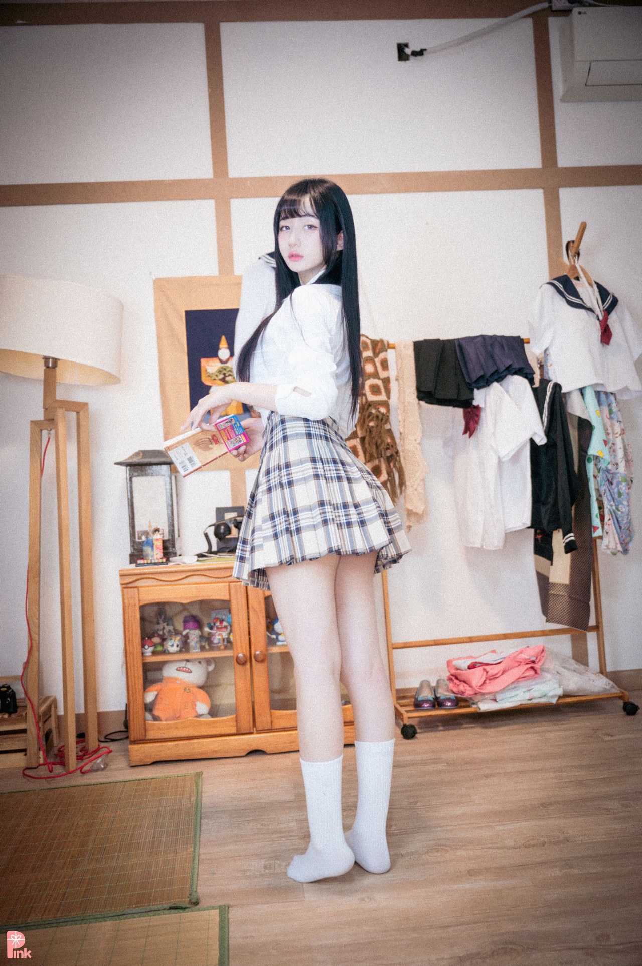 Han Jina 한지나, [PINK] 지나의 교복 생활 (Bright Ver)(34)