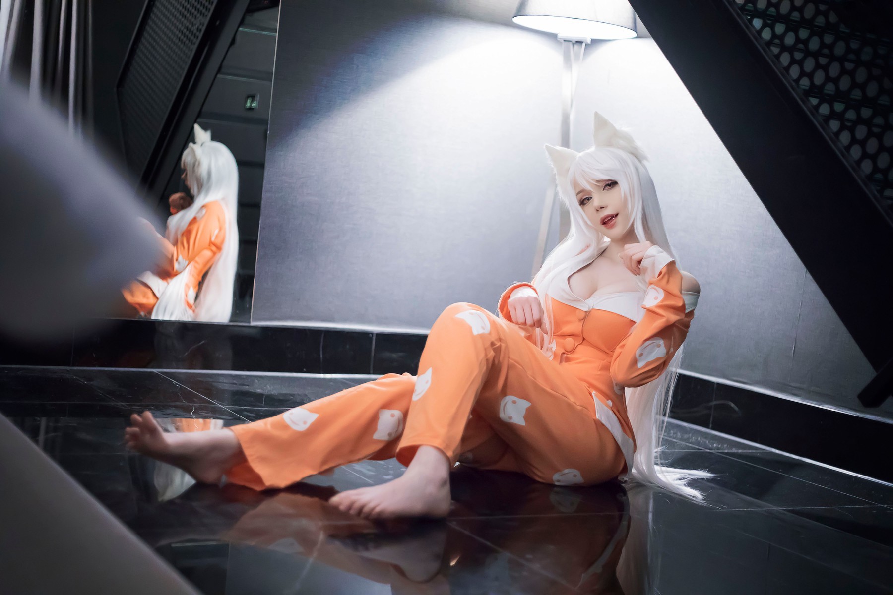 Cosplay Sayathefox 白毛狐狸 浴室诱惑(11)