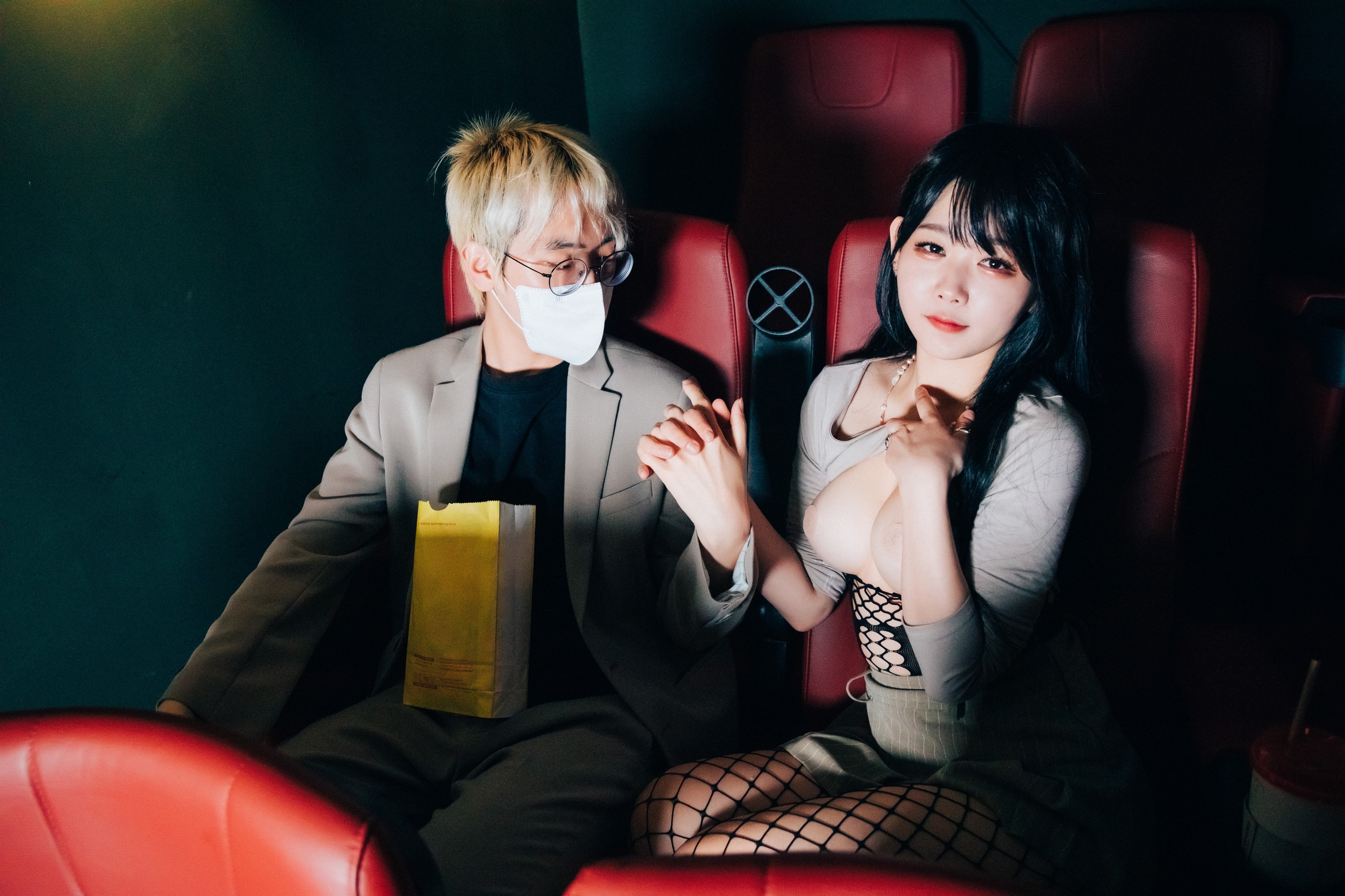 [LOOZY] Zia – xxx in the theater S.Ver(64)
