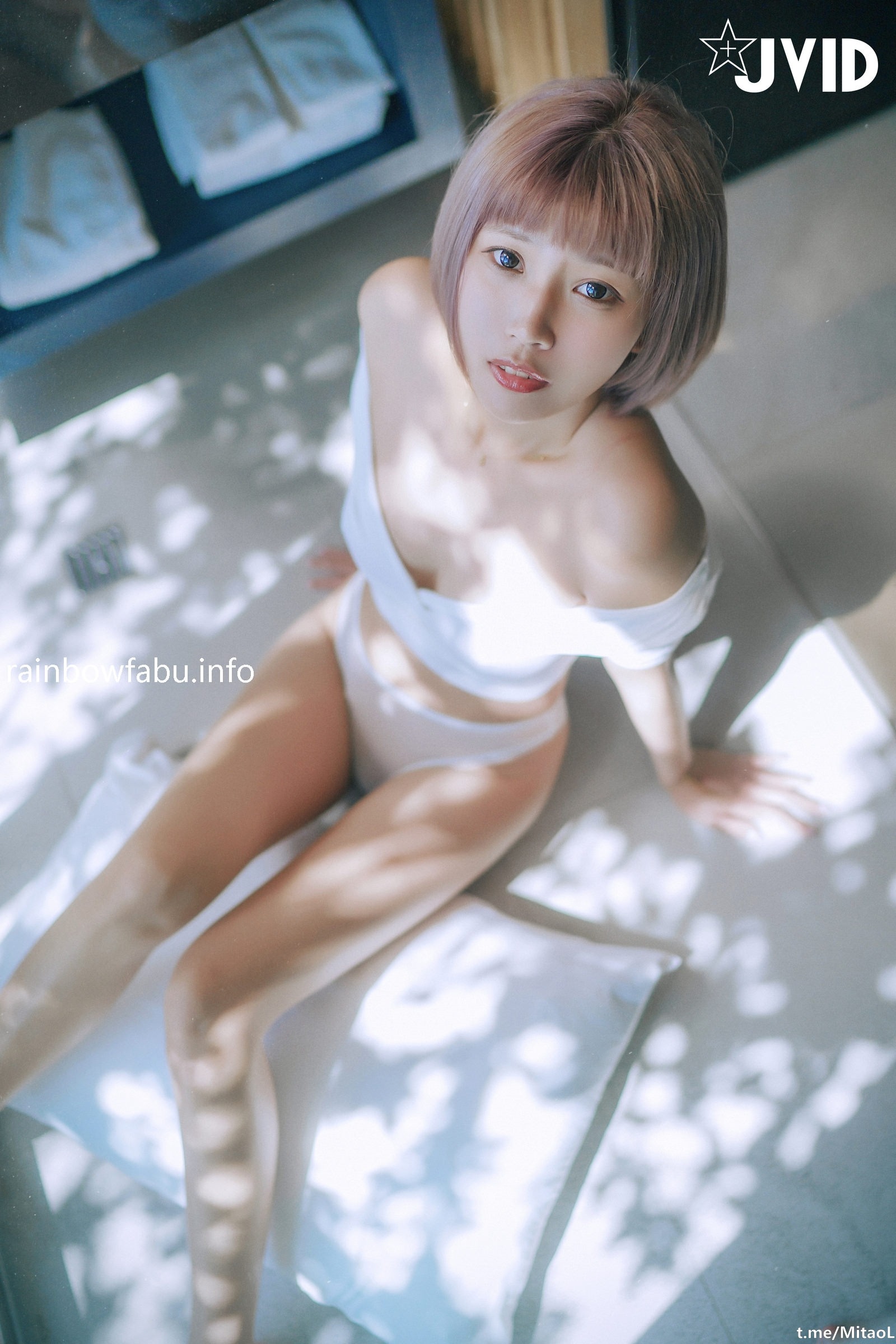JVID唯美情色艺术尤物 果宝宝 未曾谋面的网恋小女友 洞洞装湿身诱惑 美乳激凸紧致嫩穴 174P(32)