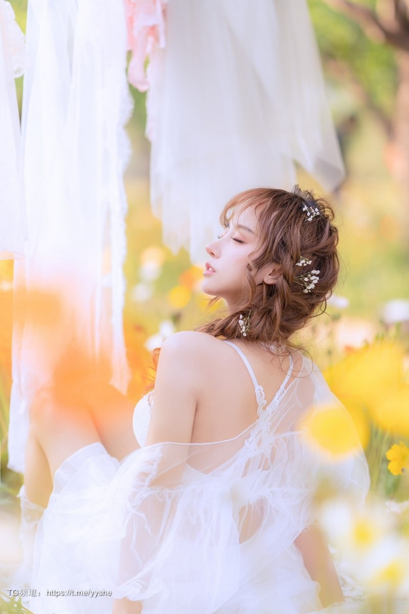 [Cos]过期米线线喵 NO – 晒衣服 [41P](2)