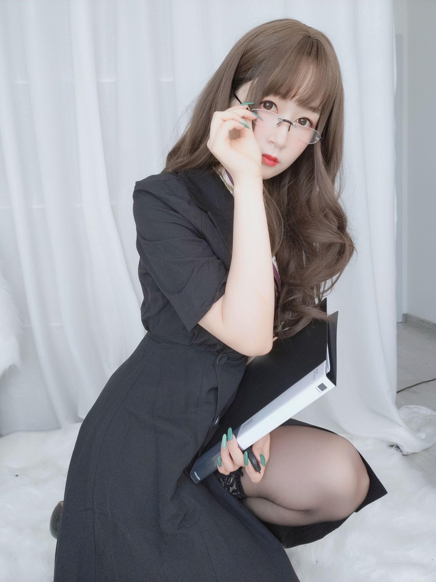 白银81-OL下的内衣 [124P12V](2)