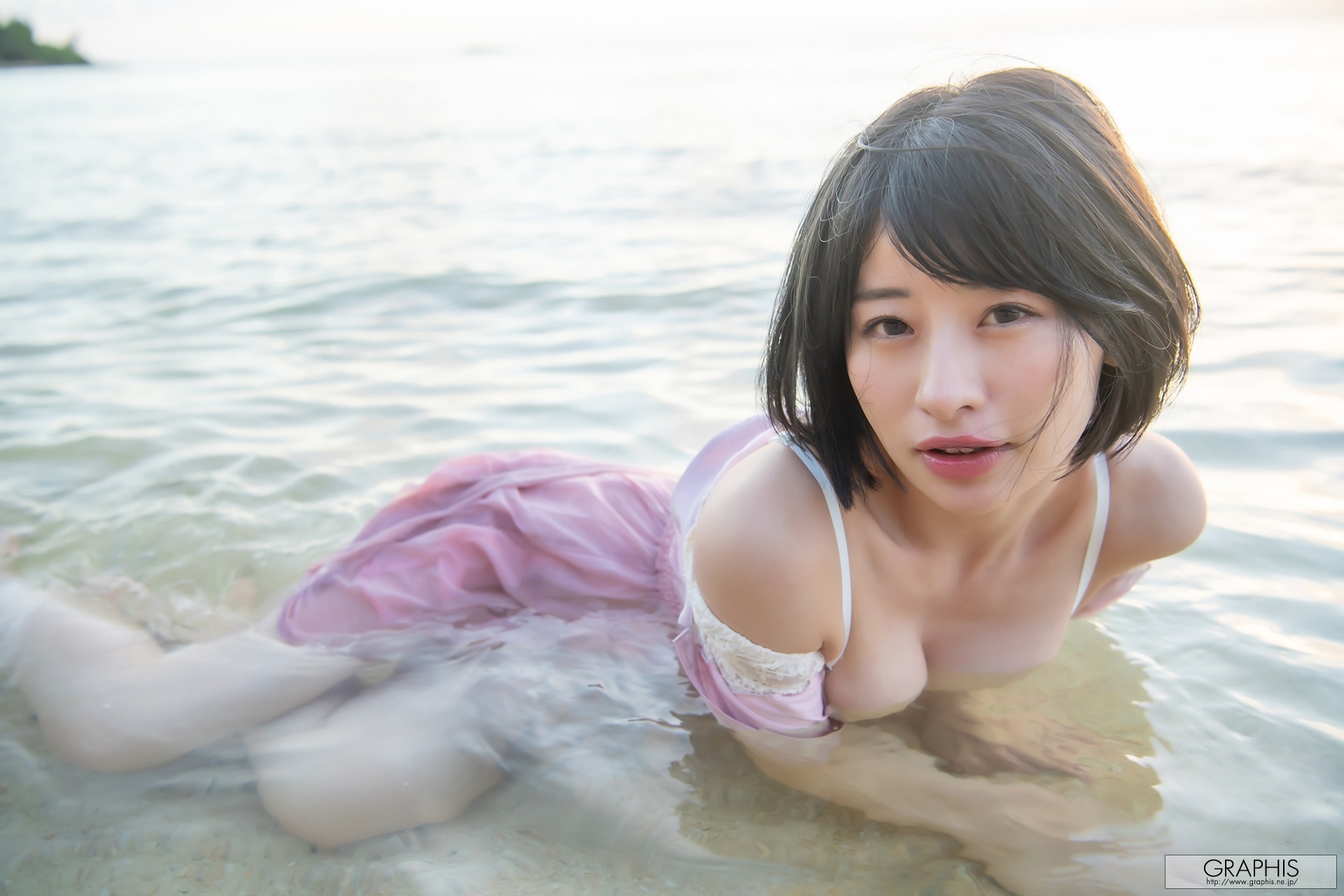 [Graphis] Gals – Mei Miyajima 宮島めい blooming  141P(134)