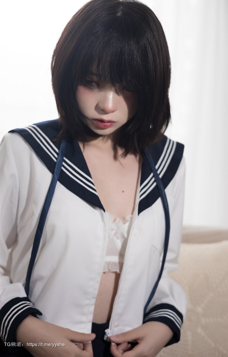 [Cos]疯猫ss - 病娇JK[40P]