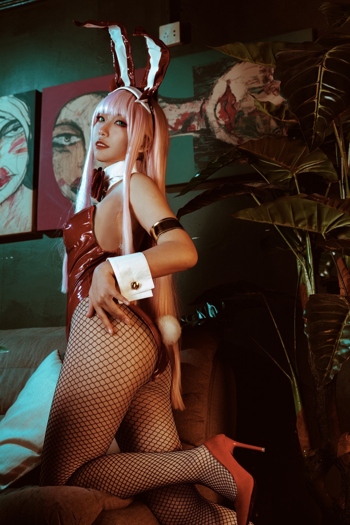 机智的哔啵 Cosplay Zero Two Bunnygirl(18)