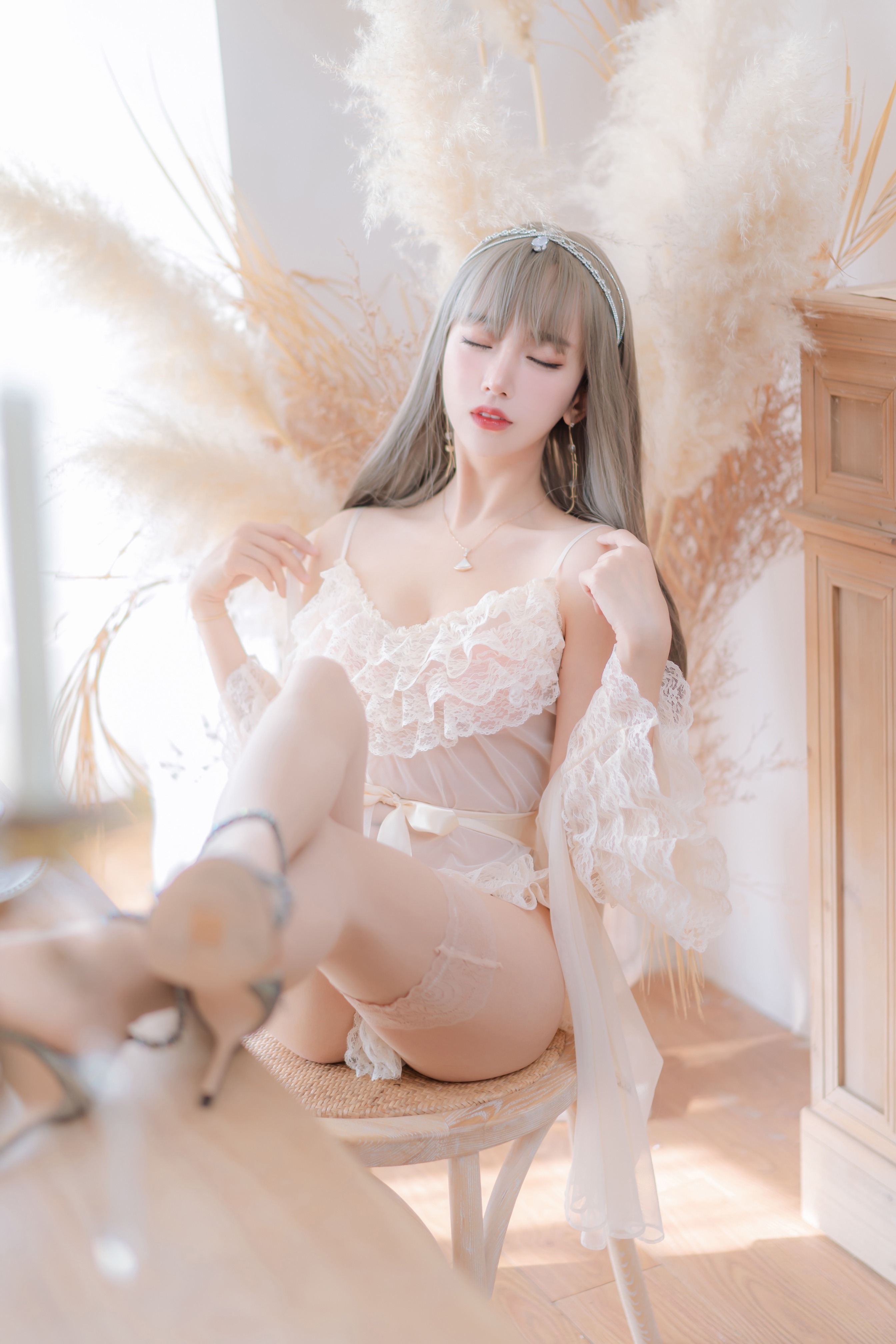 过期米线线喵 - 凡尔赛公主 [52P-80MB](50)