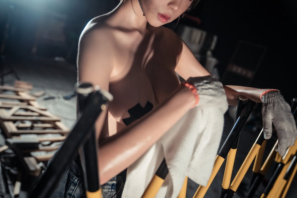 [Cos]奈汐酱 - 咱们工人有力量[35P](28)