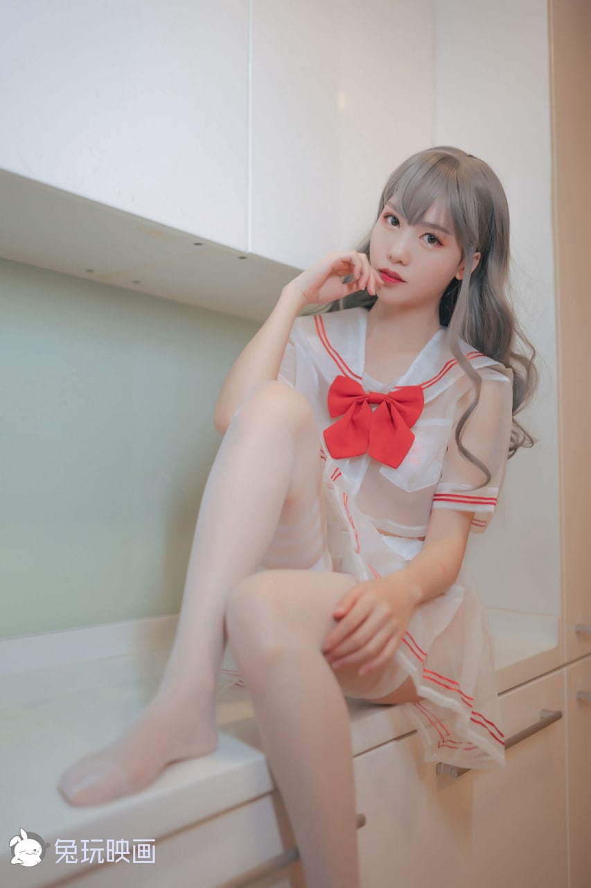 抖娘利世-白色死库水激凸自拍、波西米亚、穿制服的小姐姐[105P](69)