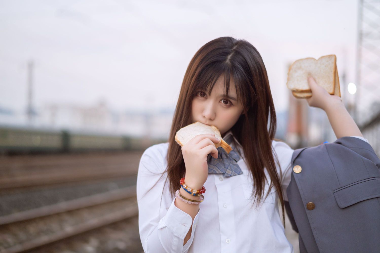镜酱-私奔 制服[30P](29)