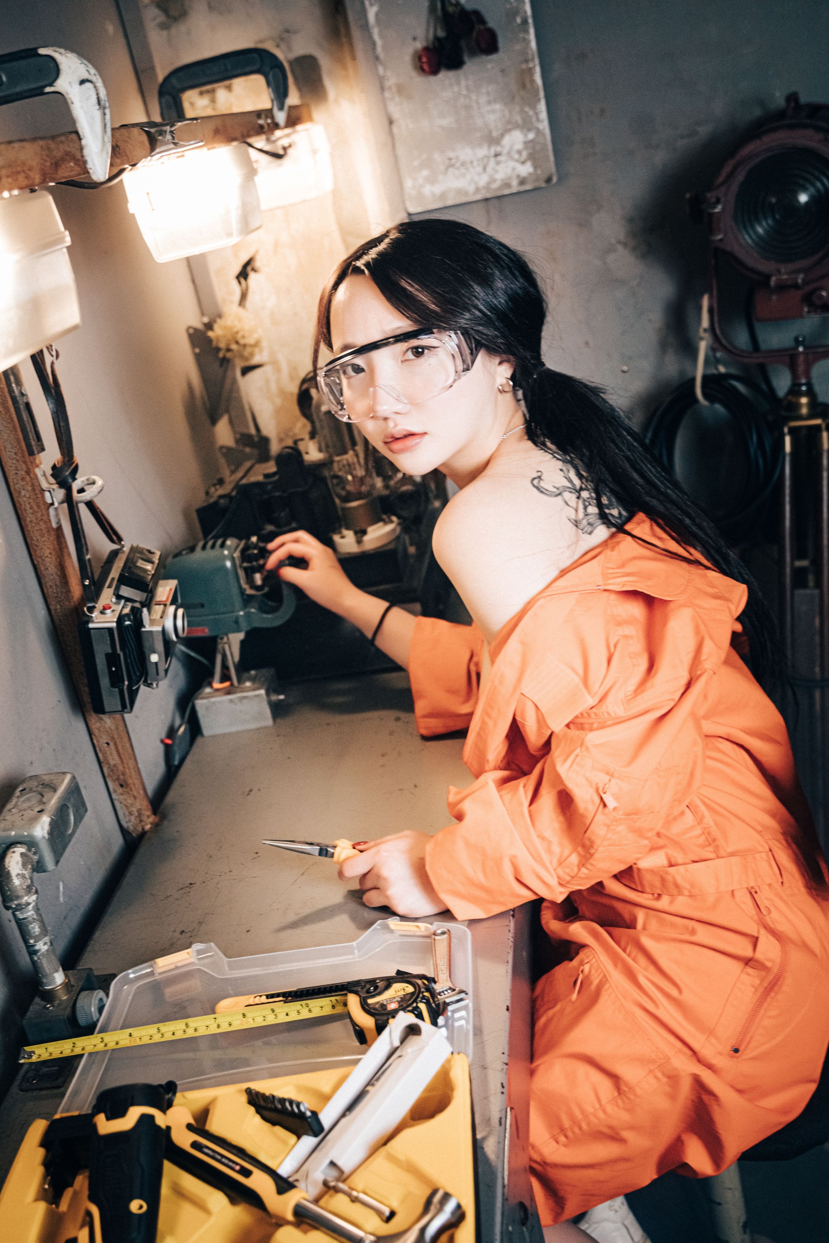 孫樂樂 - [Loozy] Son Ye-Eun (손예은) - Where Are My Tools [86P-1.89GB](51)